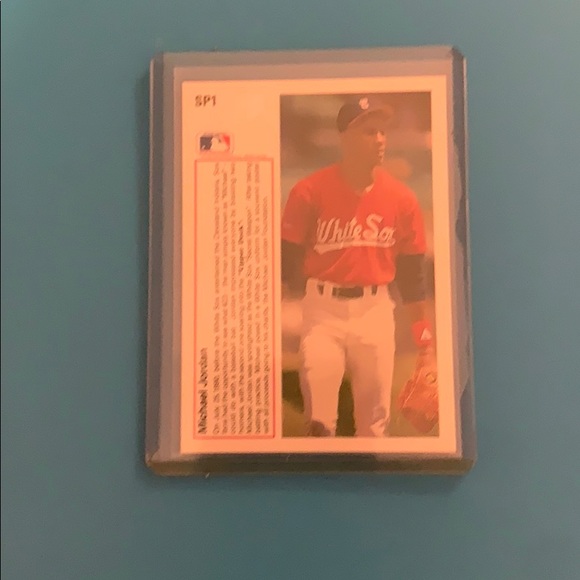 Michael Jordan Sox card - Picture 2 of 2